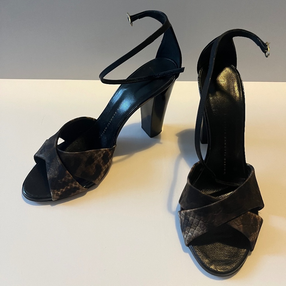 Giuseppe Zanotti leonino leopard print block heel